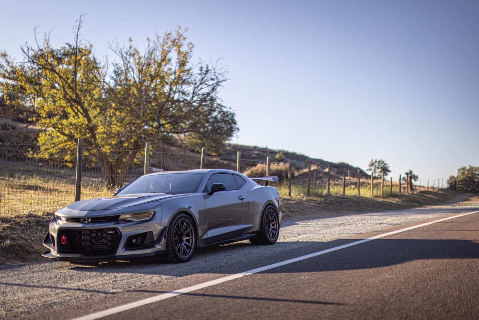 Grey Chevrolet 6th Gen Camaro ZL1 1LE with 19" SM-10 Apex wheels in Anthracite