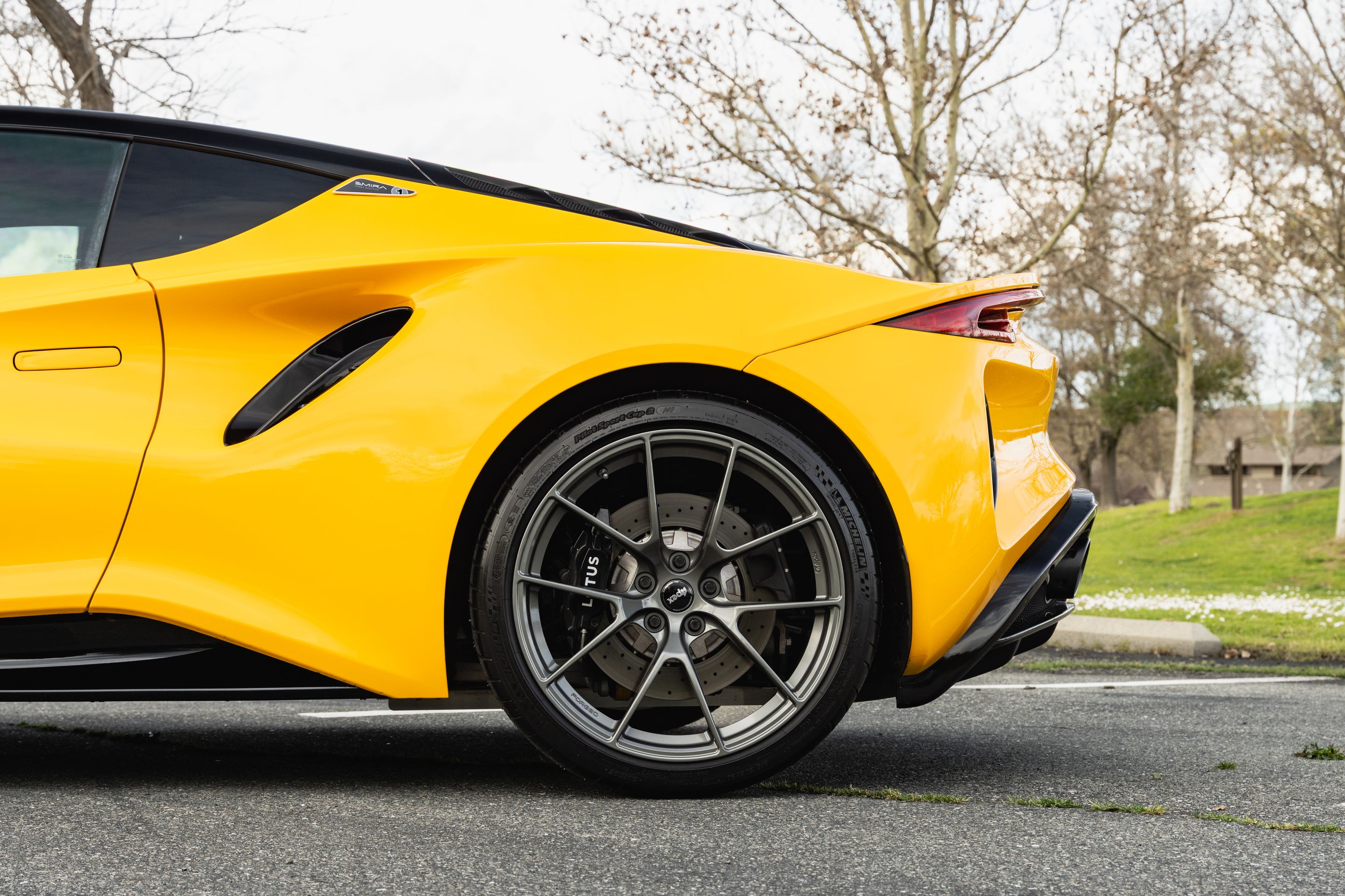 Yellow Lotus Emira with 20" VS-5RS Apex wheels in Anthracite