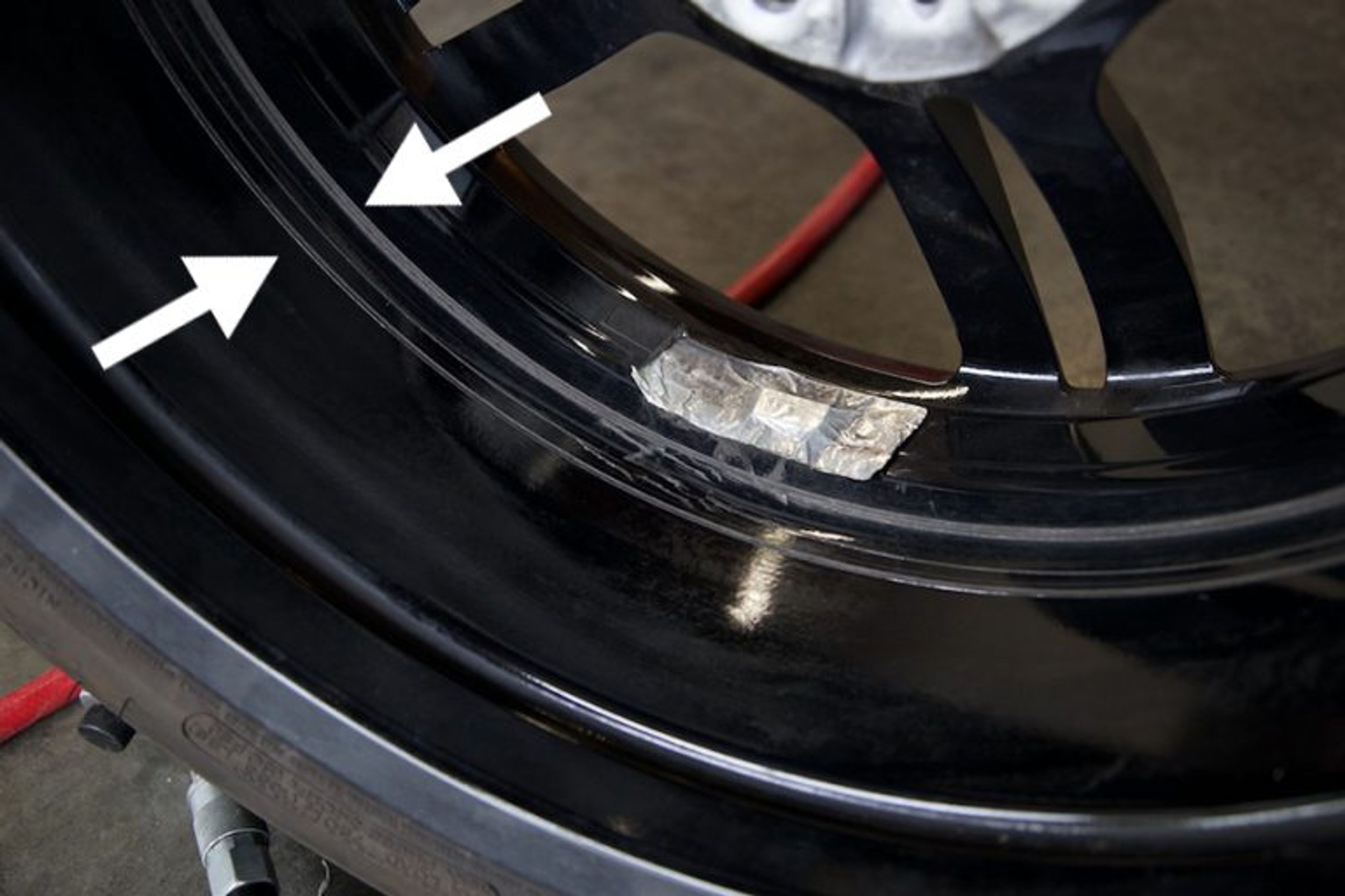 White BMW F82 Coupe M4 with 19" ARC-8 Apex wheels in Satin Bronze