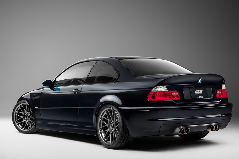 Blue BMW E46 M3 with 19" ARC-8 Apex wheels in Anthracite