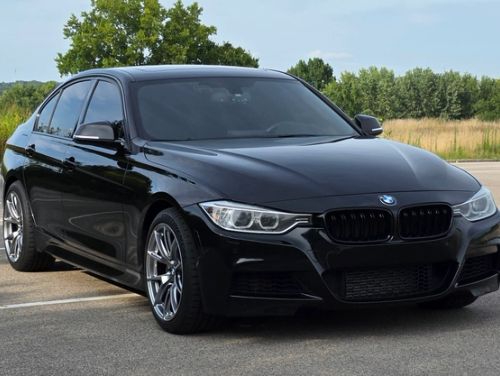 Black BMW 3 Series - VS-5 in Hyper Black