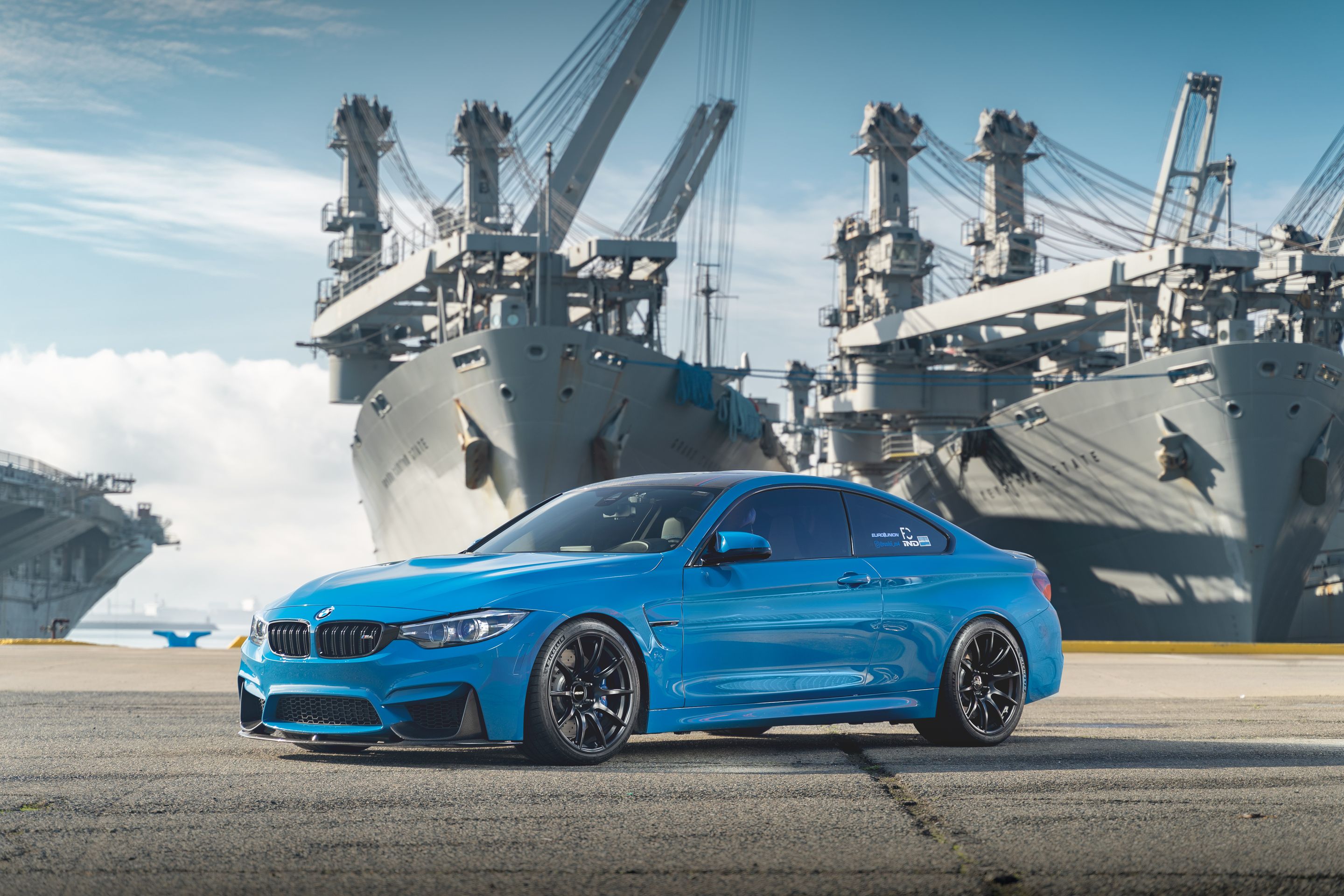 Blue BMW F82 Coupe M4 with 19" SM-10 Apex wheels in Satin Black