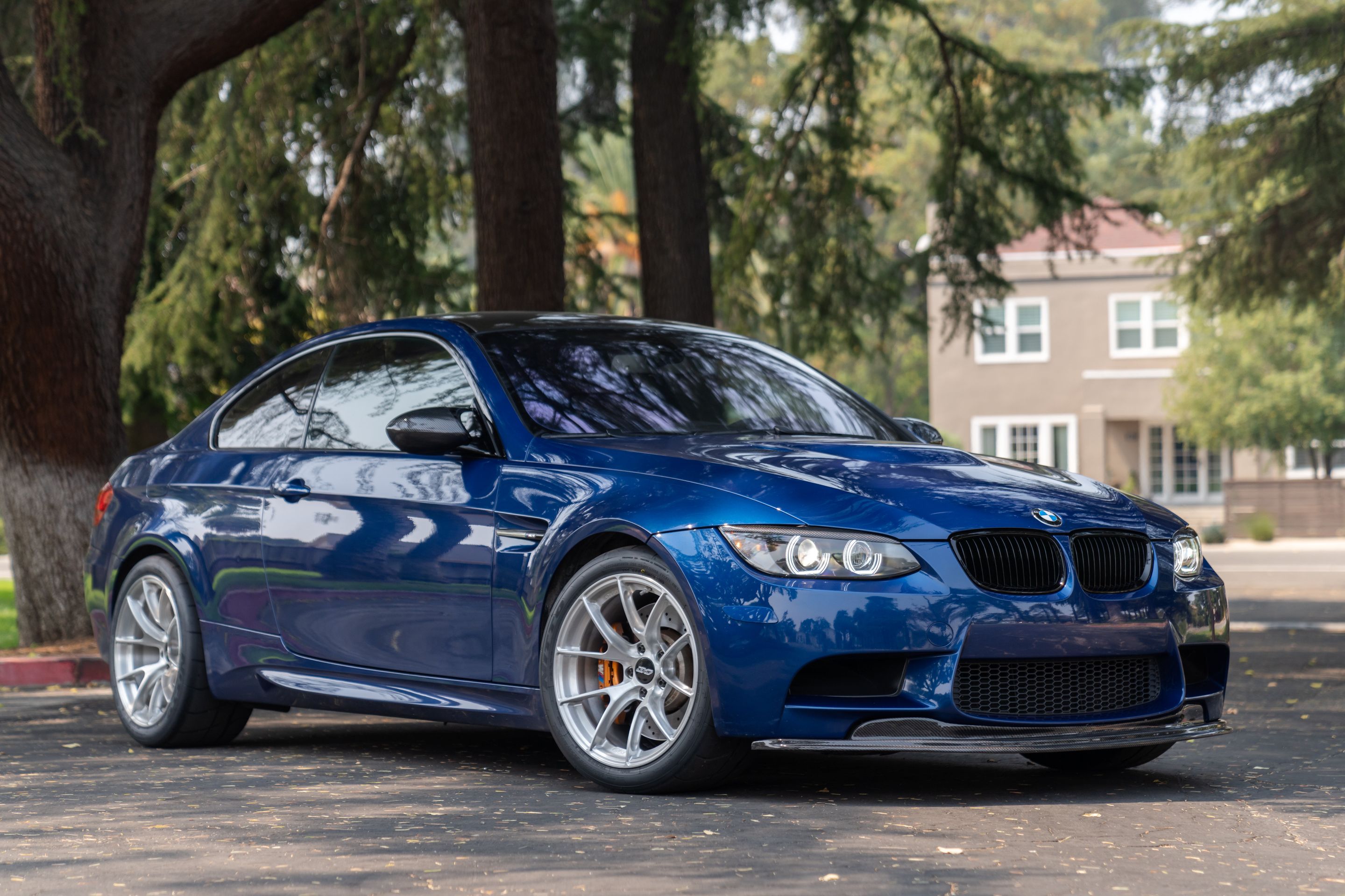 Blue BMW E92 Coupe M3 with 18" VS-5RS Apex wheels in Brushed Clear