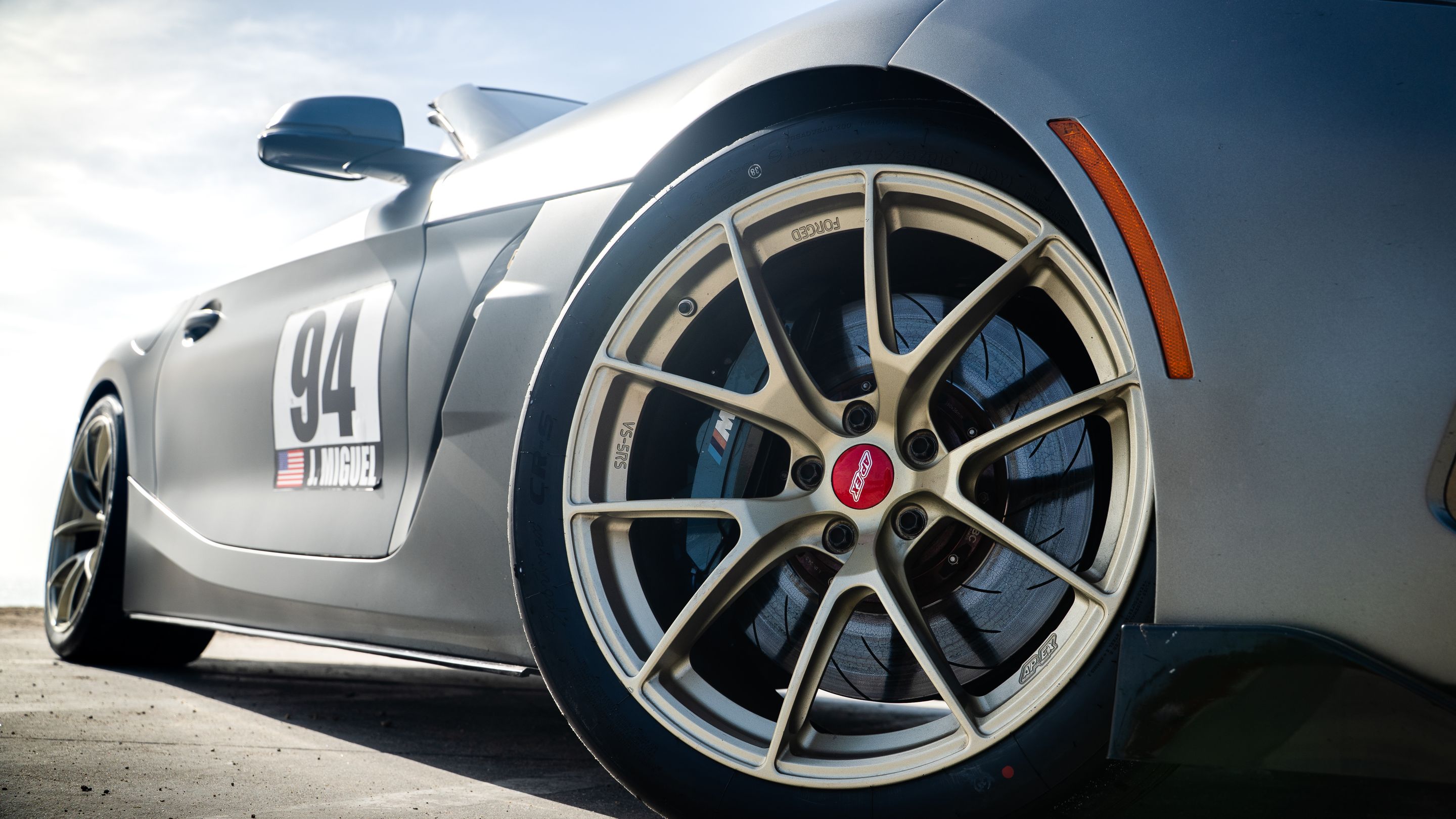 Grey BMW G29 Z4 with 19" VS-5RS Apex wheels in Motorsport Gold