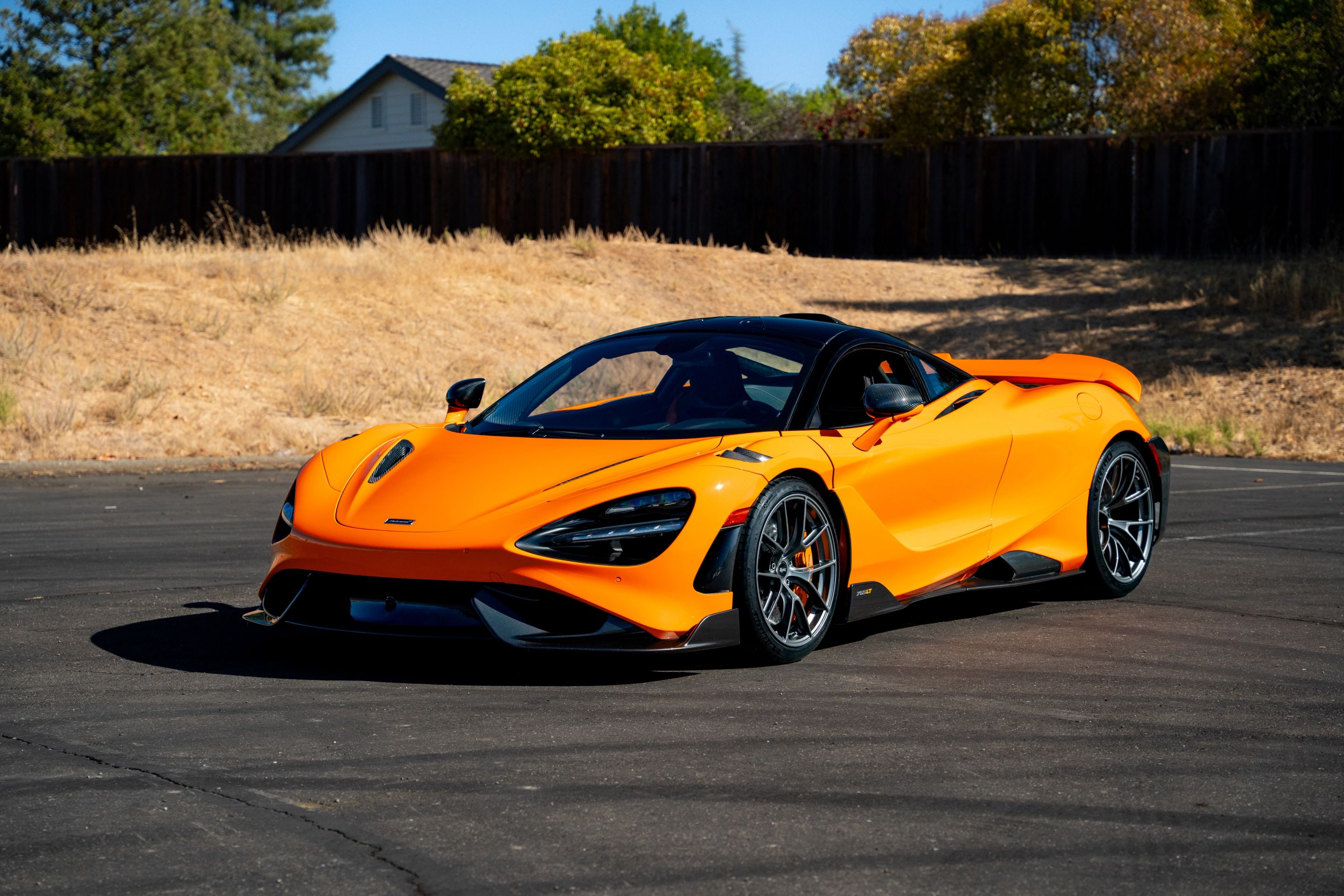 Orange McLaren 765LT with 19"/20" VS-5RS Apex wheels in Anthracite