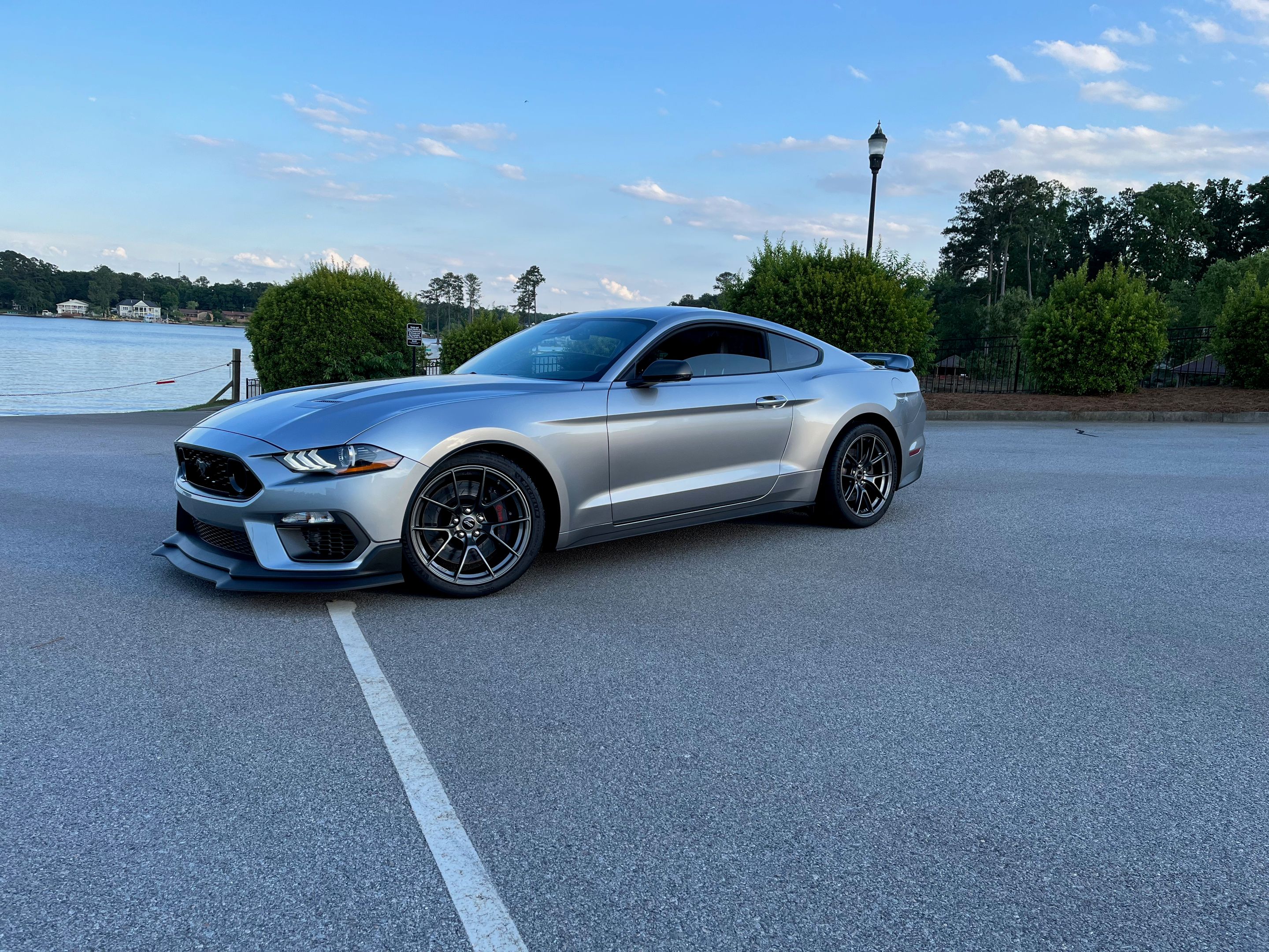 Silver Ford S550 Mustang Mach 1 with 19" VS-5RS Apex wheels in Anthracite