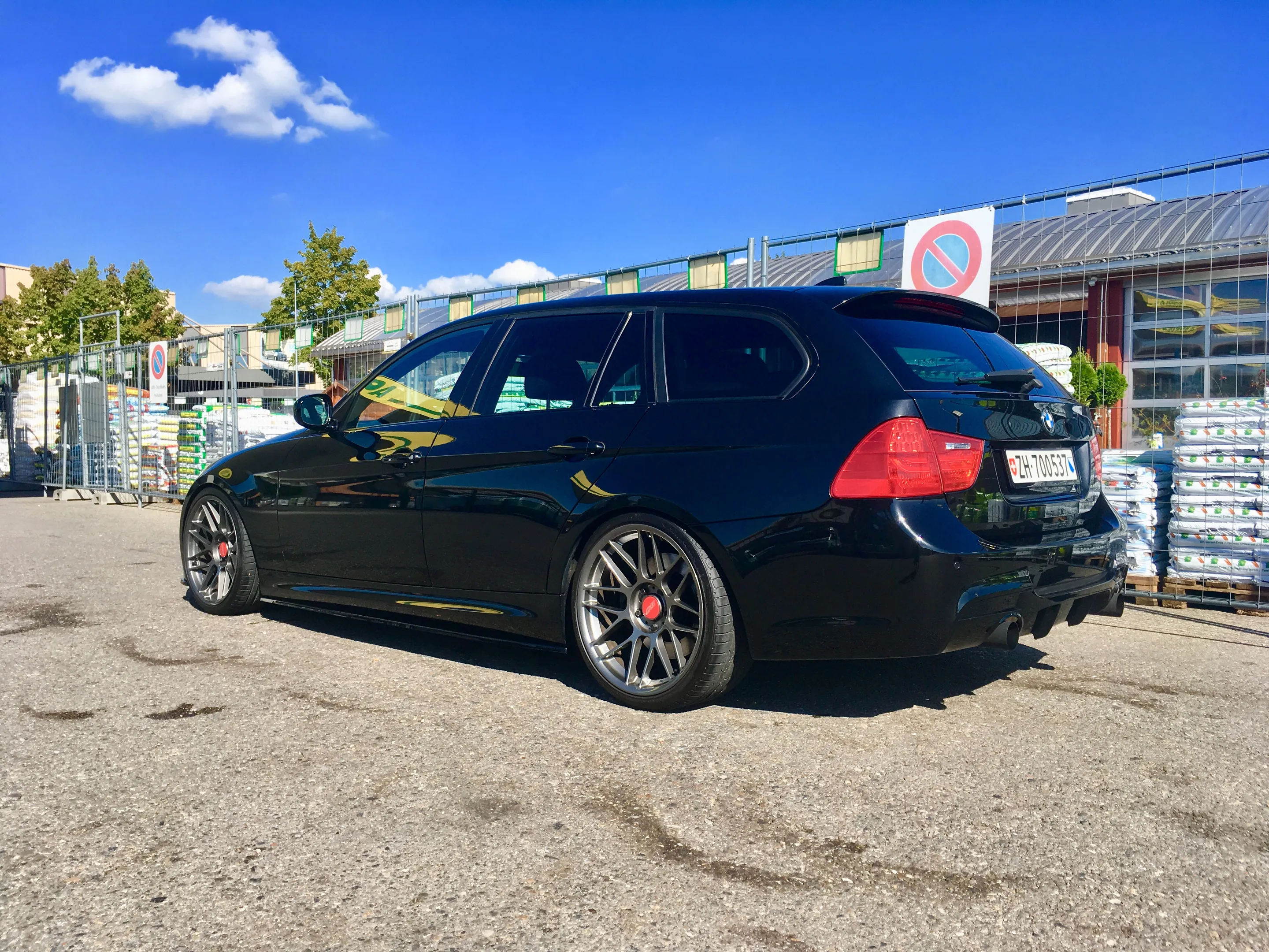 E91 Rims BMW E91 LCI Wagon 3 Series with 19