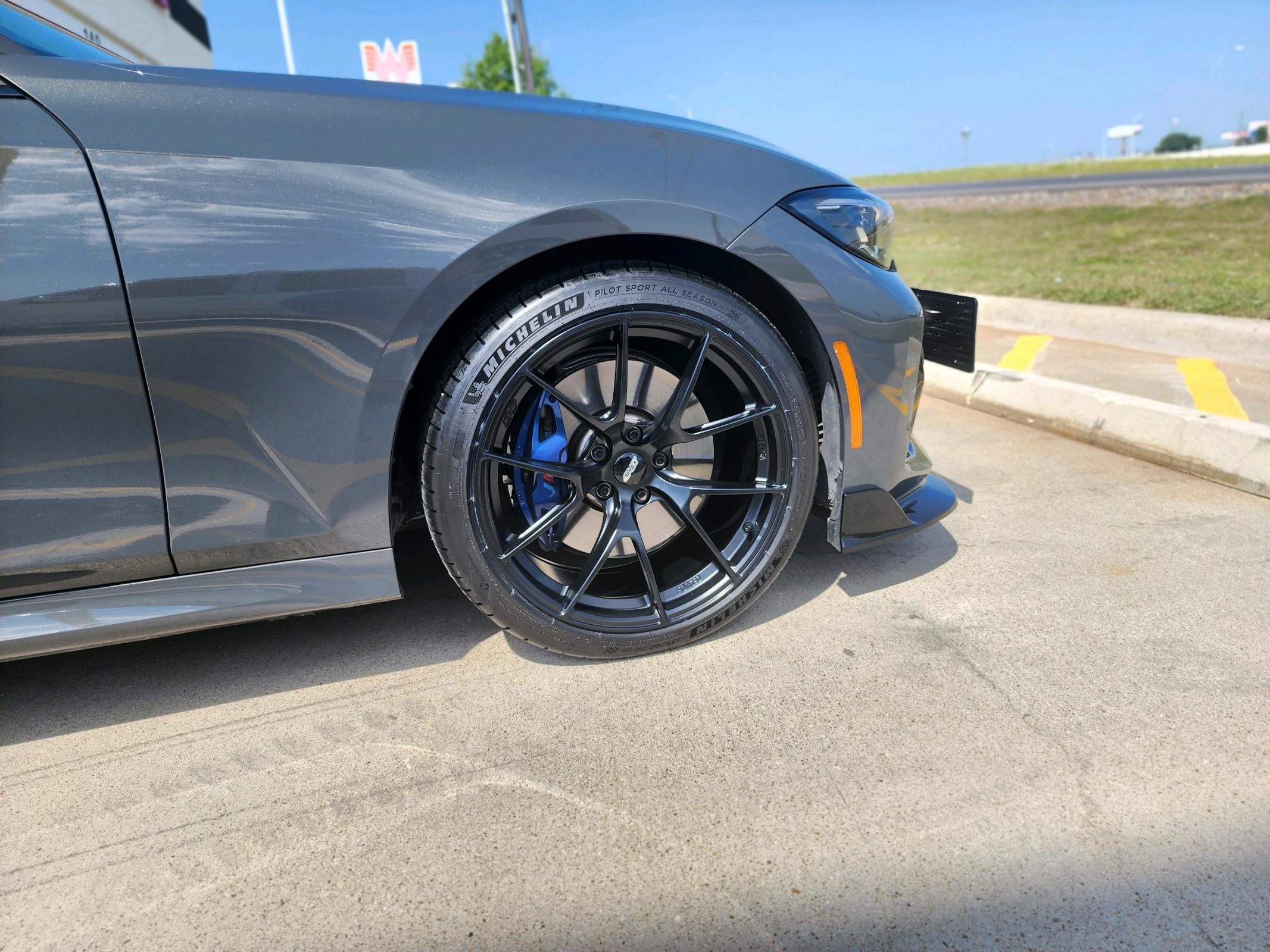 Grey BMW G20 Sedan 3 Series with 19" VS-5RS Apex wheels in Satin Black