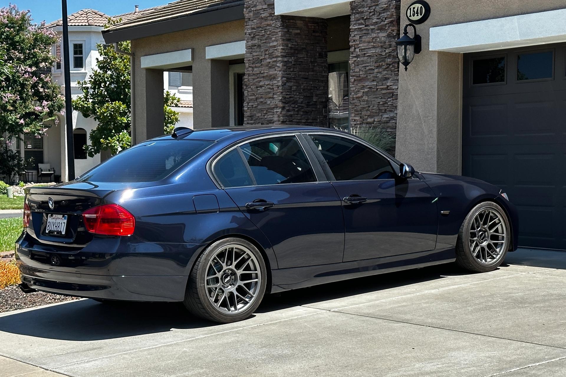 BMW E90 Sedan 3 Series with 18" ARC-8 in Anthracite