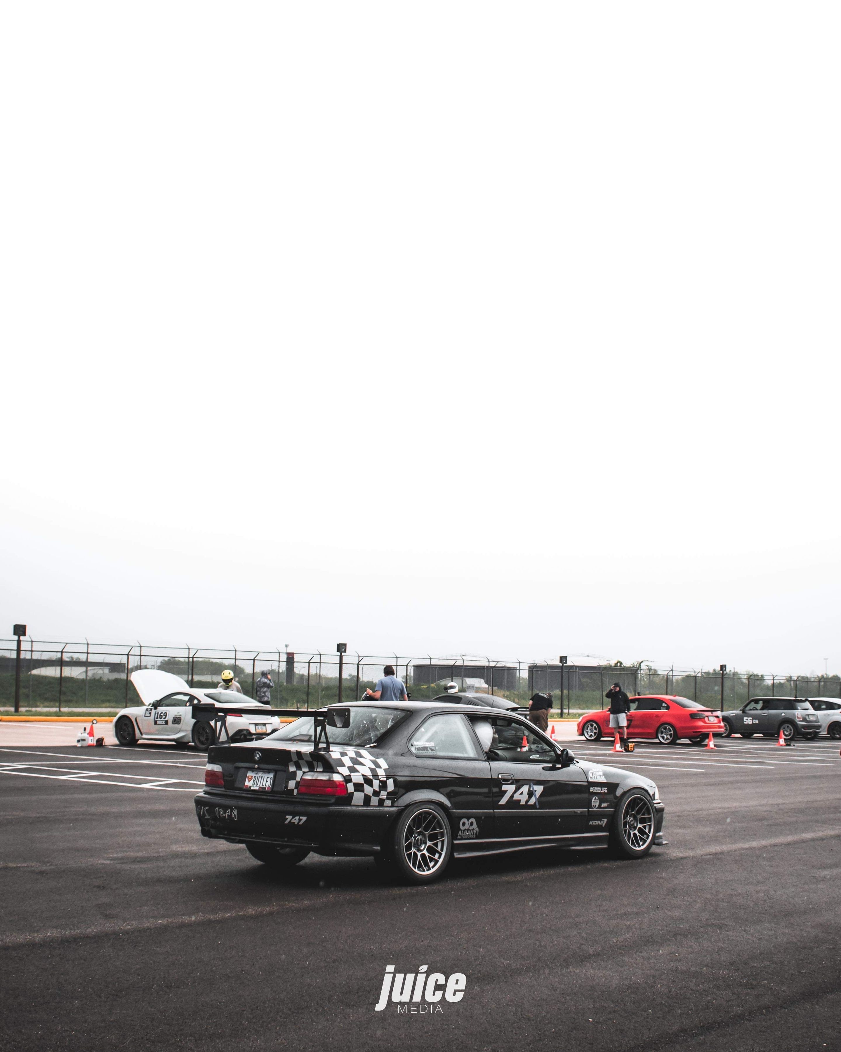 Purple BMW E36 M3 with 17" ARC-8 Apex wheels in Hyper Black