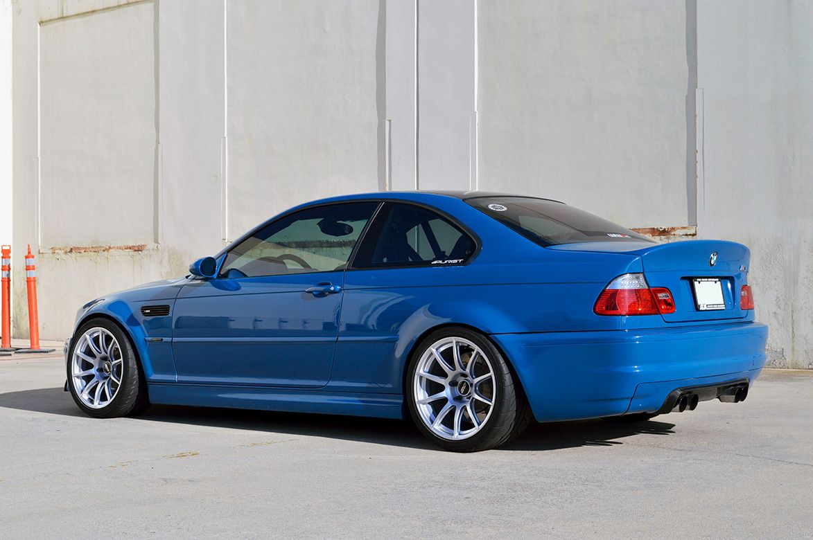 Blue BMW E46 M3 with 18" SM-10 Apex wheels in Race Silver