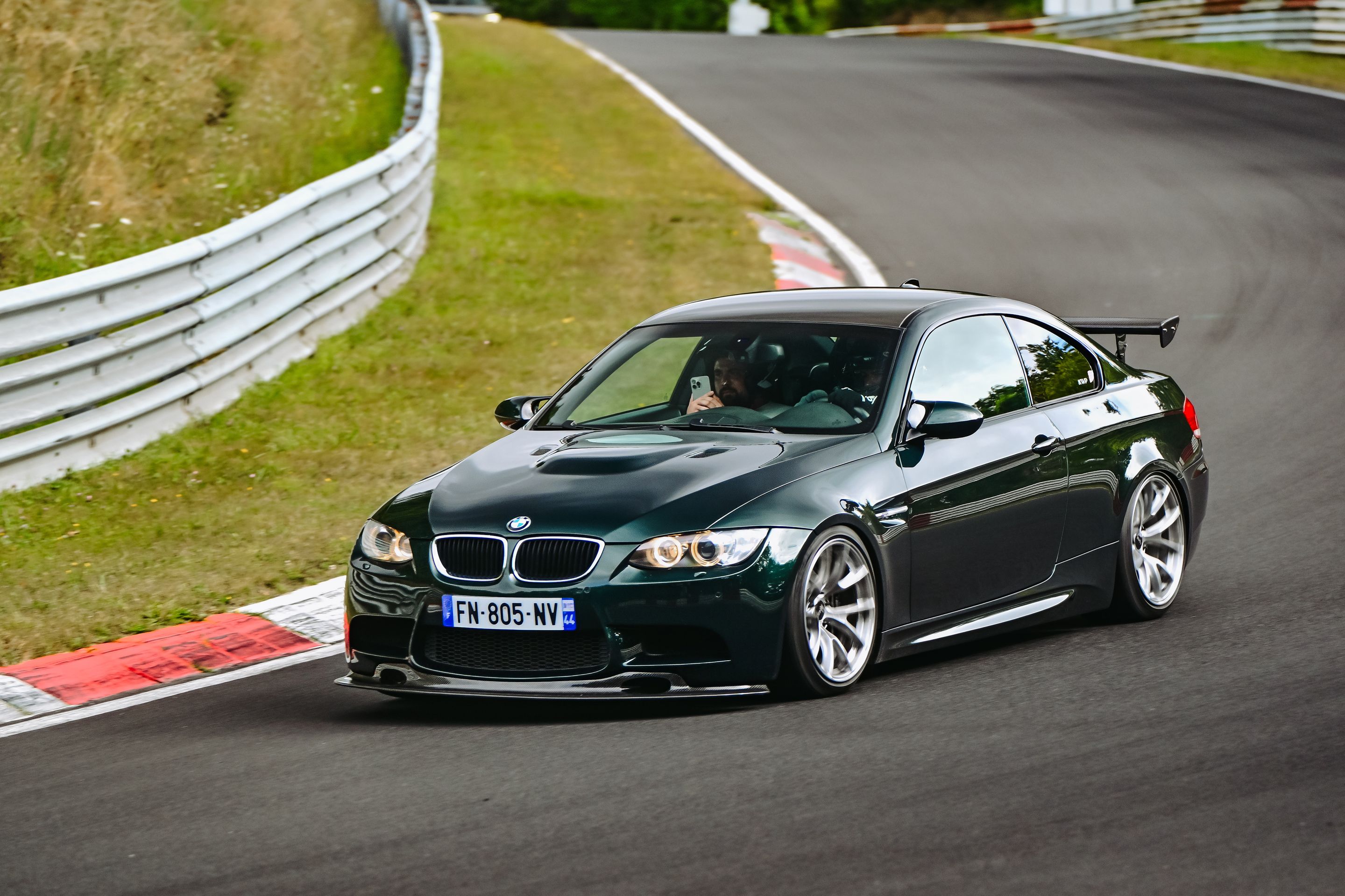 Green BMW E92 Coupe M3 with 18" VS-5RS Apex wheels in Brushed Clear
