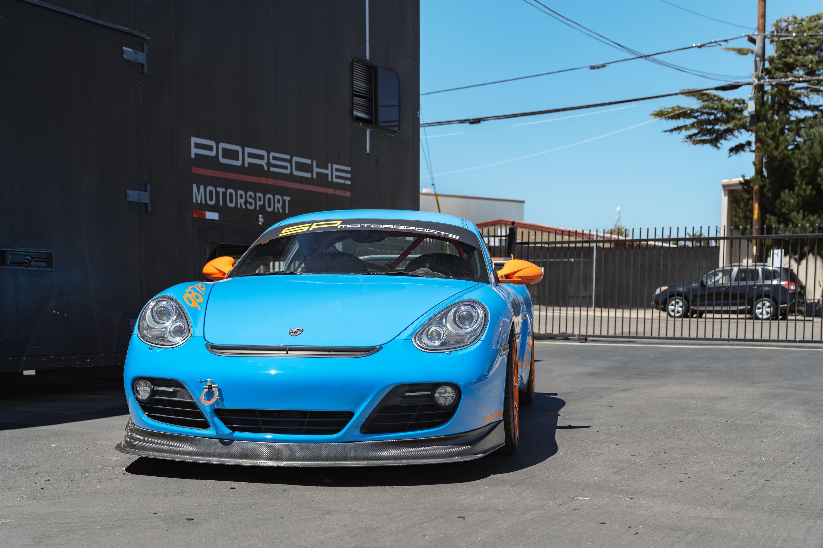 Blue Porsche 987 Cayman S with 18" VS-5RS Apex wheels in Custom Finish