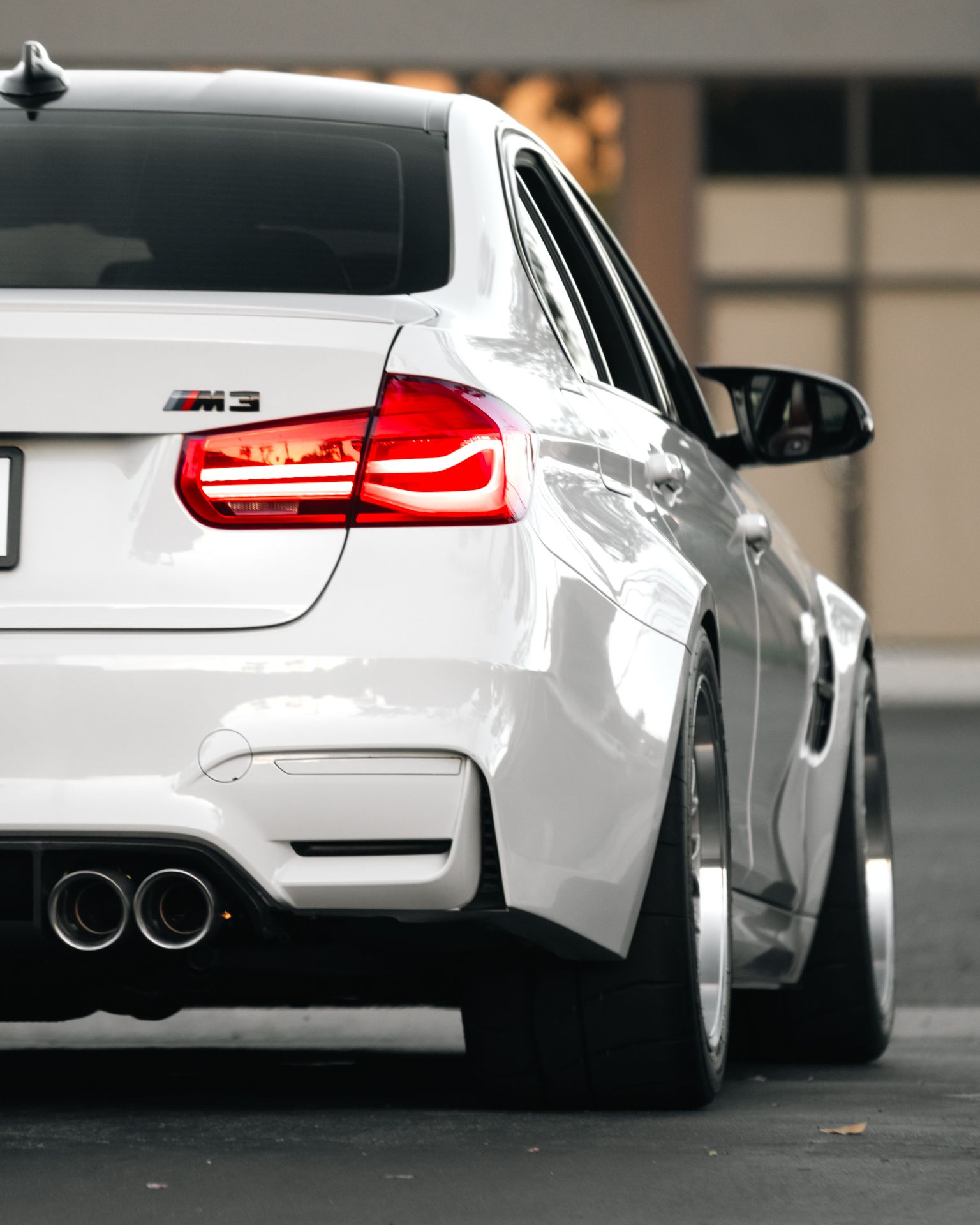 White BMW F80 M3 with 18" ML-10RT Apex wheels in Machined Lip Race Silver