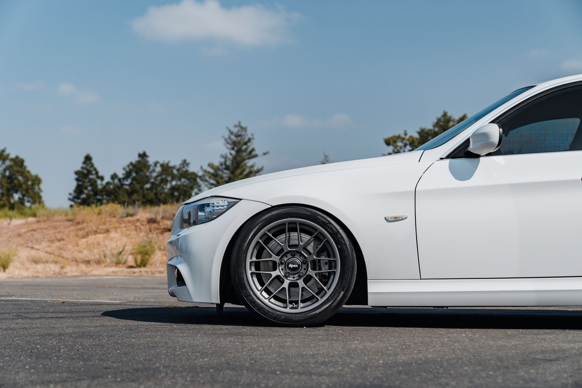 BMW E90 LCI Sedan 3 Series with 17