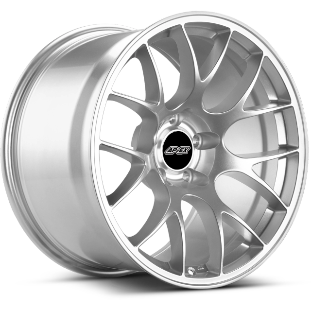 Apex Wheels 18" EC-7 in Race Silver with Gloss Black center cap