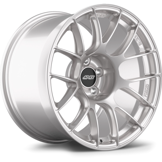 Apex Wheels 18" EC-7RS in Race Silver with Gloss Black center cap