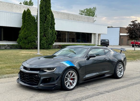 Chevrolet 6th Gen Camaro ZL1 1LE with 19" VS-5RS in Brushed Clear