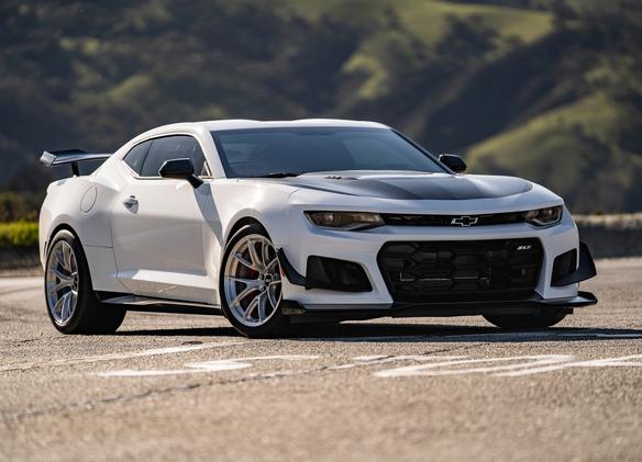 Chevrolet 6th Gen Camaro ZL1 1LE with 19" VS-5RS in Brushed Clear
