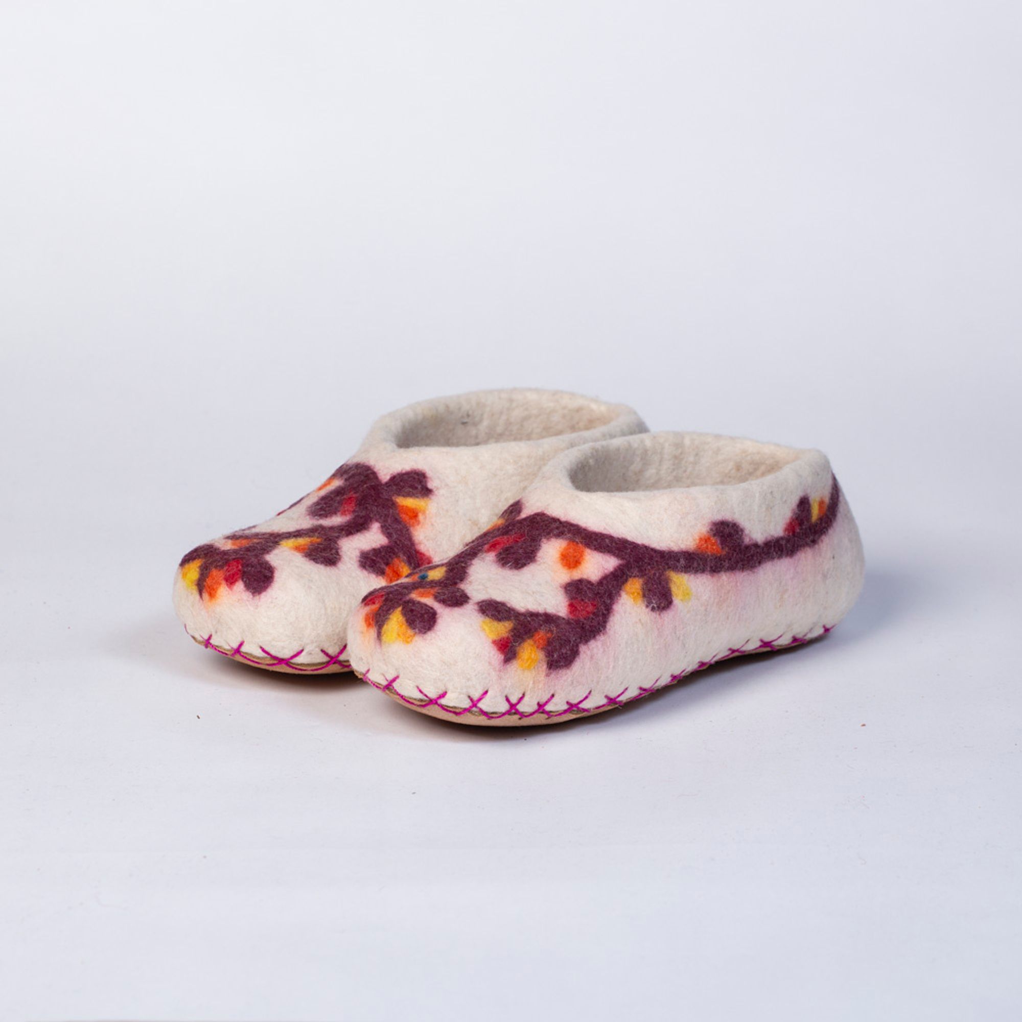 Hand-felted Wool Valley Slippers made in Peru. Model: Fire Vine