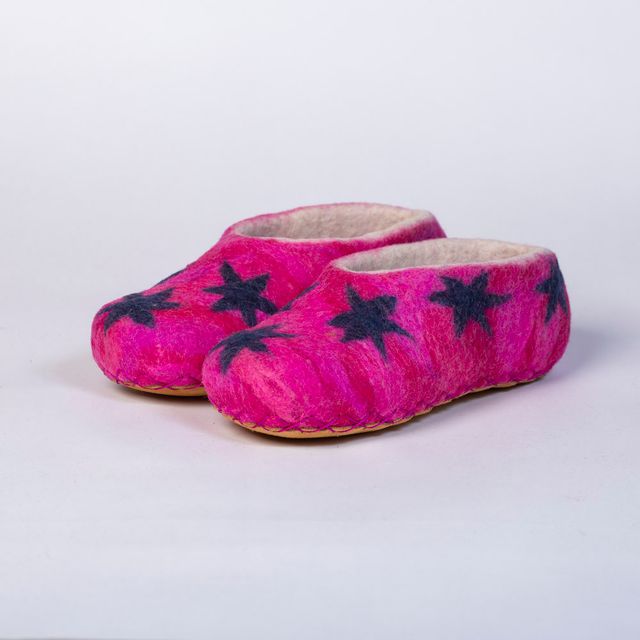 Hand-felted Wool Valley Slippers made in Peru. Model: Star Child