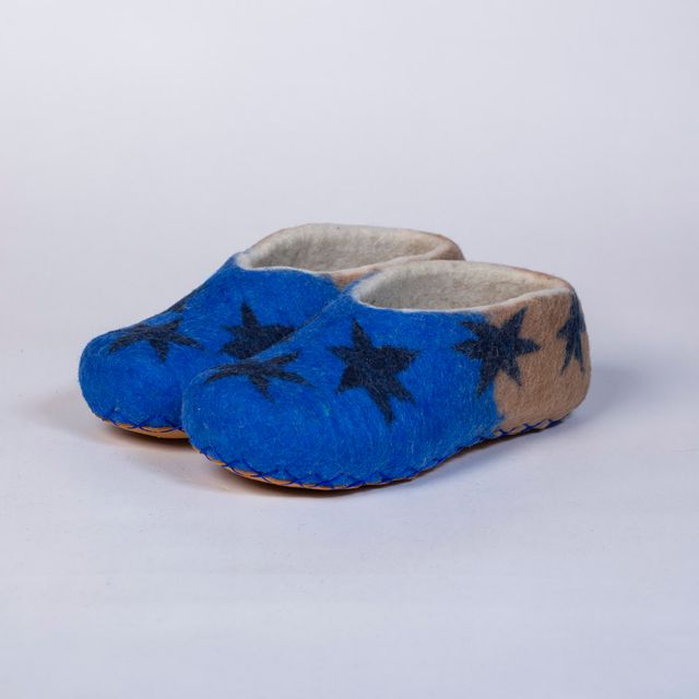 Hand-felted Wool Valley Slippers made in Peru. Model: Estrella