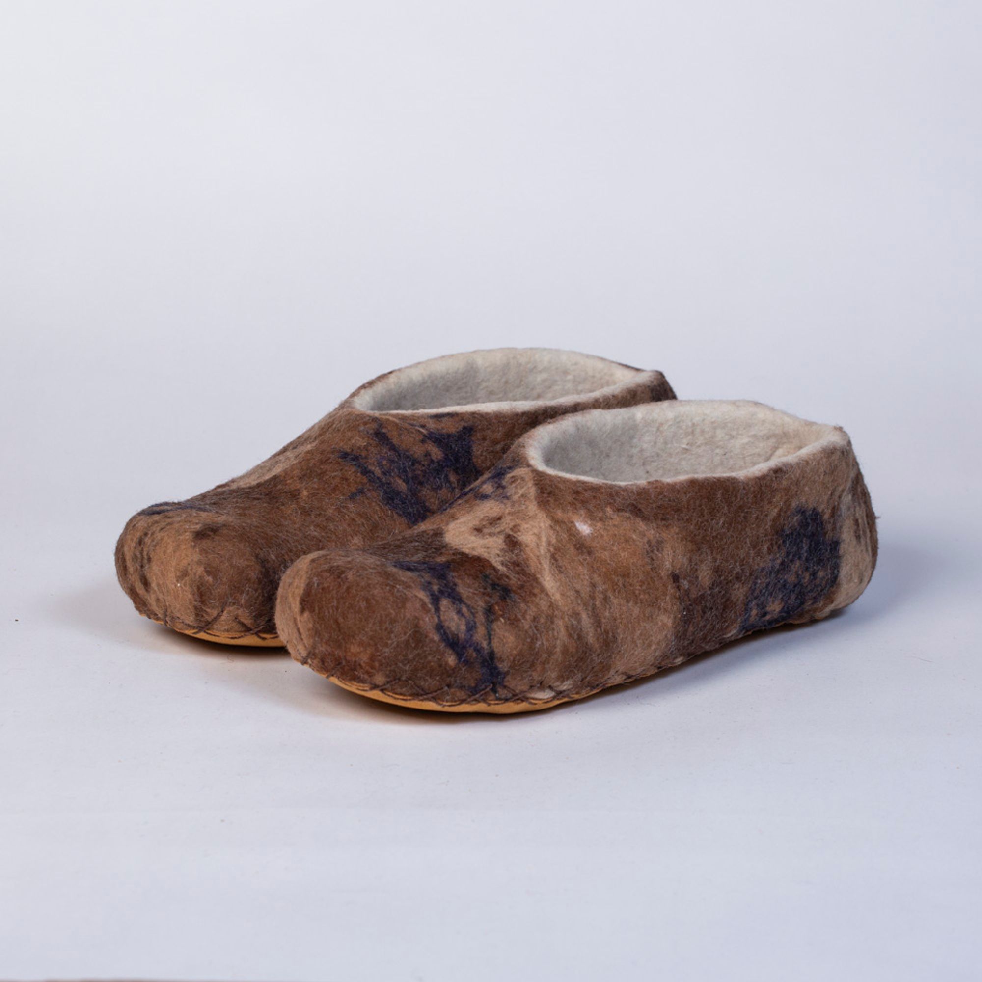 Hand-felted Wool Valley Slippers made in Peru. Model: Thicket