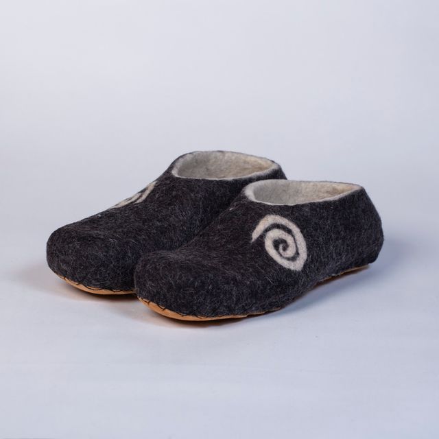 Hand-felted Wool Valley Slippers made in Peru. Model: Equilibrium
