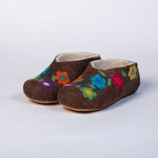 Hand-felted Wool Valley Slippers made in Peru. Model: May Flower