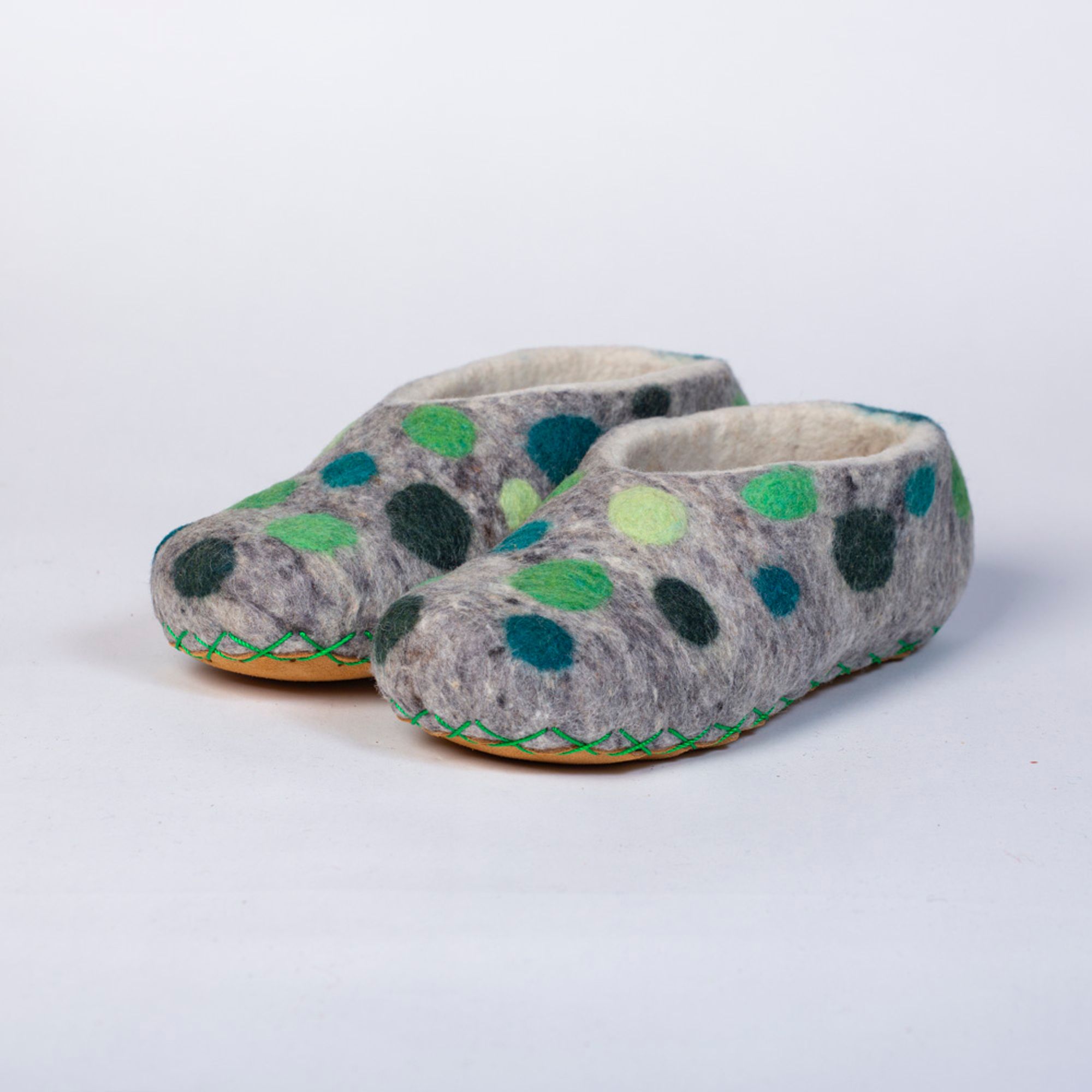 Hand-felted Wool Valley Slippers made in Peru. Model: Pocadot