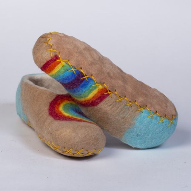 Hand-felted Wool Valley Slippers made in Peru. Model: Arcoiris