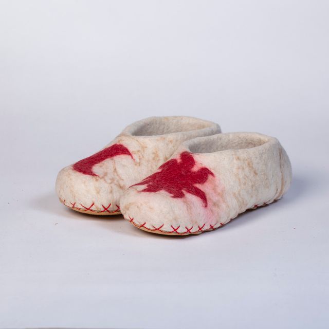 Hand-felted Wool Valley Slippers made in Peru. Model: Sun And Moon