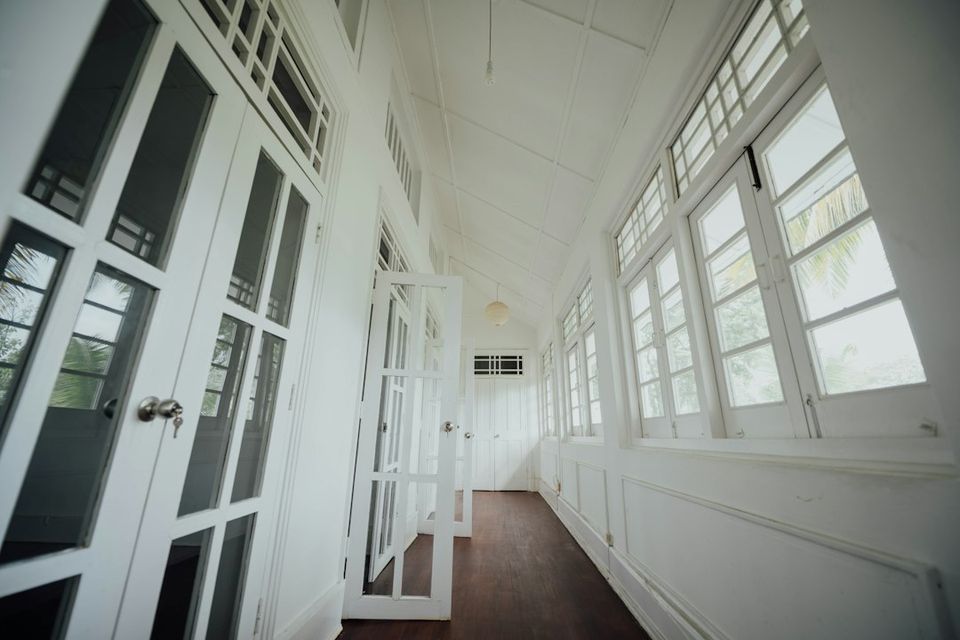 6-lite doors in rooms