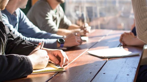7 Ways To Keep In-Office Teams Happy and Productive