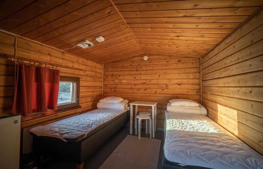 Cottage 4 at Ivalo River Camping, accommodation for two guests