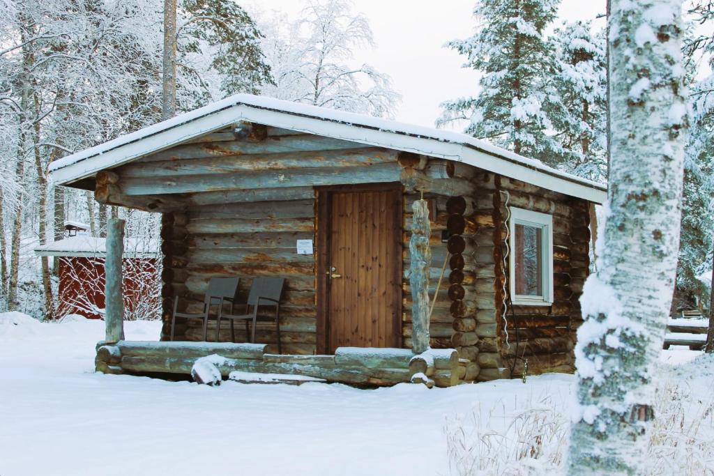Riverside Cabin