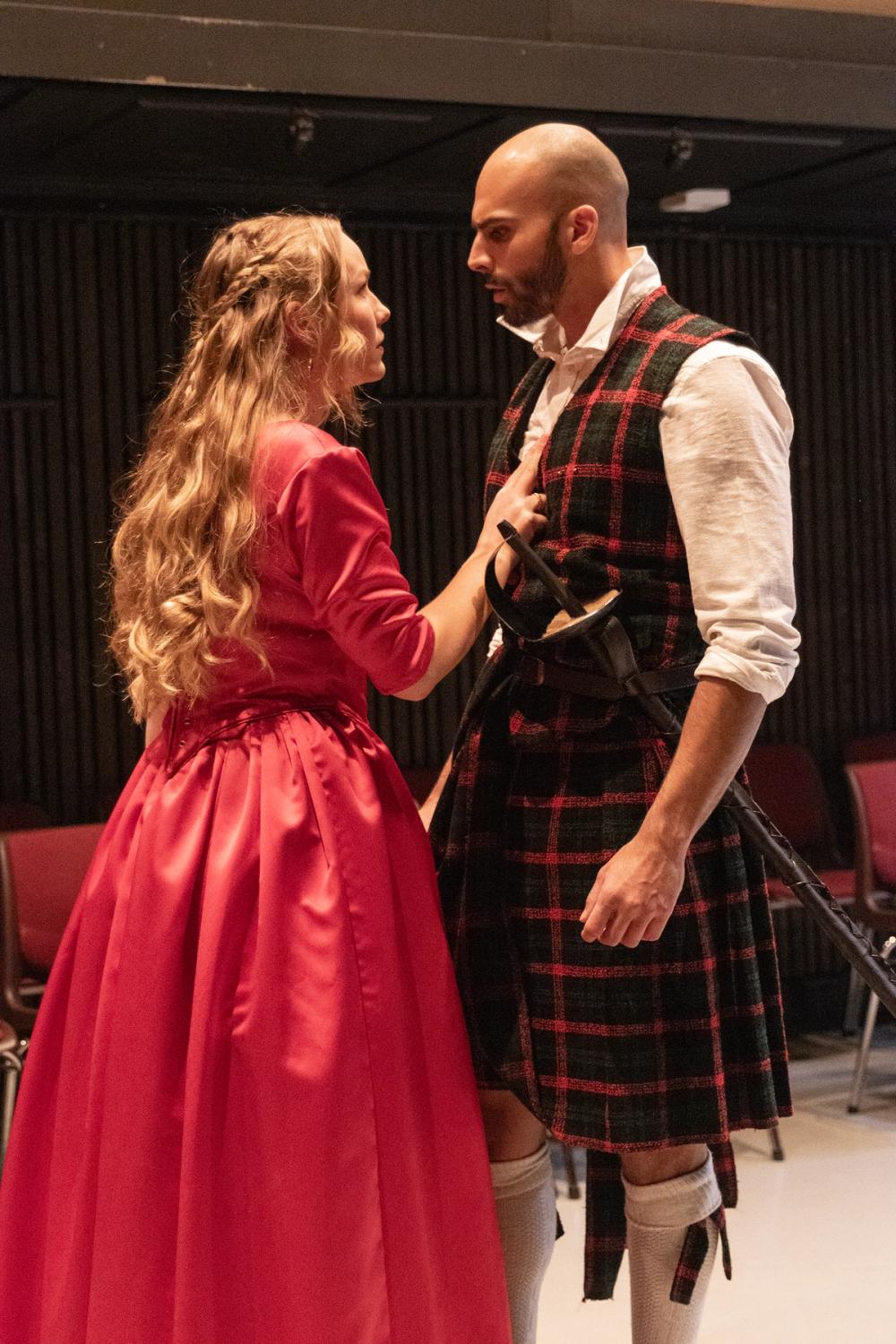 Lady Macbeth irettesetter Macbeth.