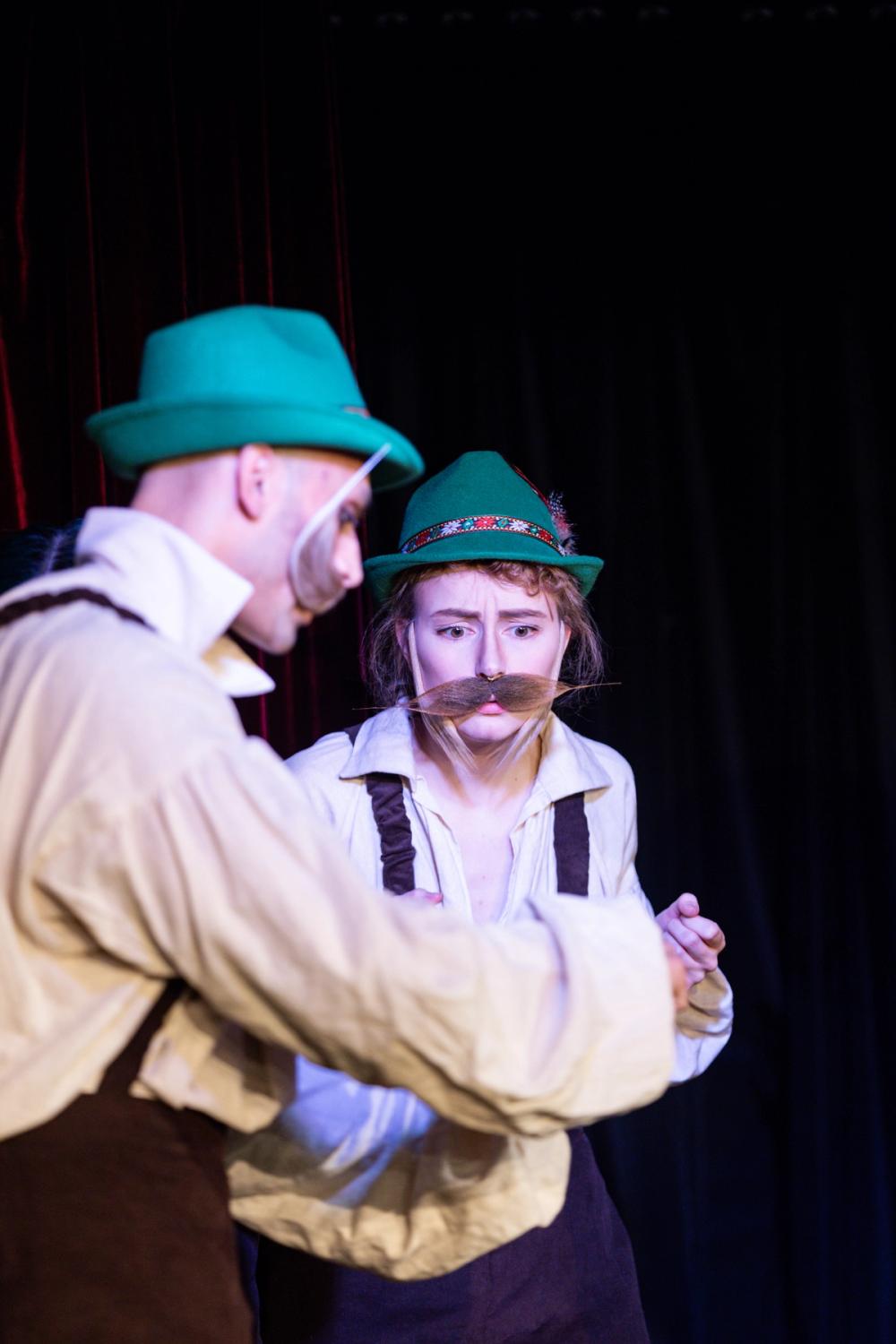 Fortvilet mann i lederhosen