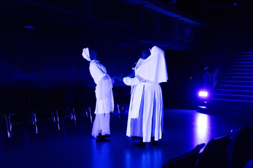 Heksene som lyser i mørket.