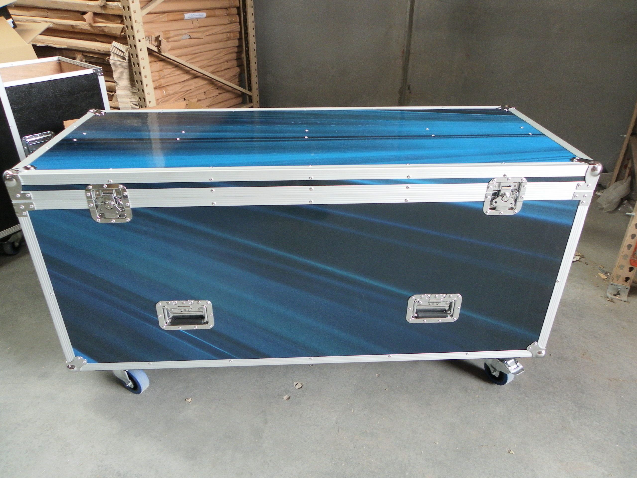 Custom Road Case Top Loading Packer With Full Vinyl Wrap (view 2 of 8)