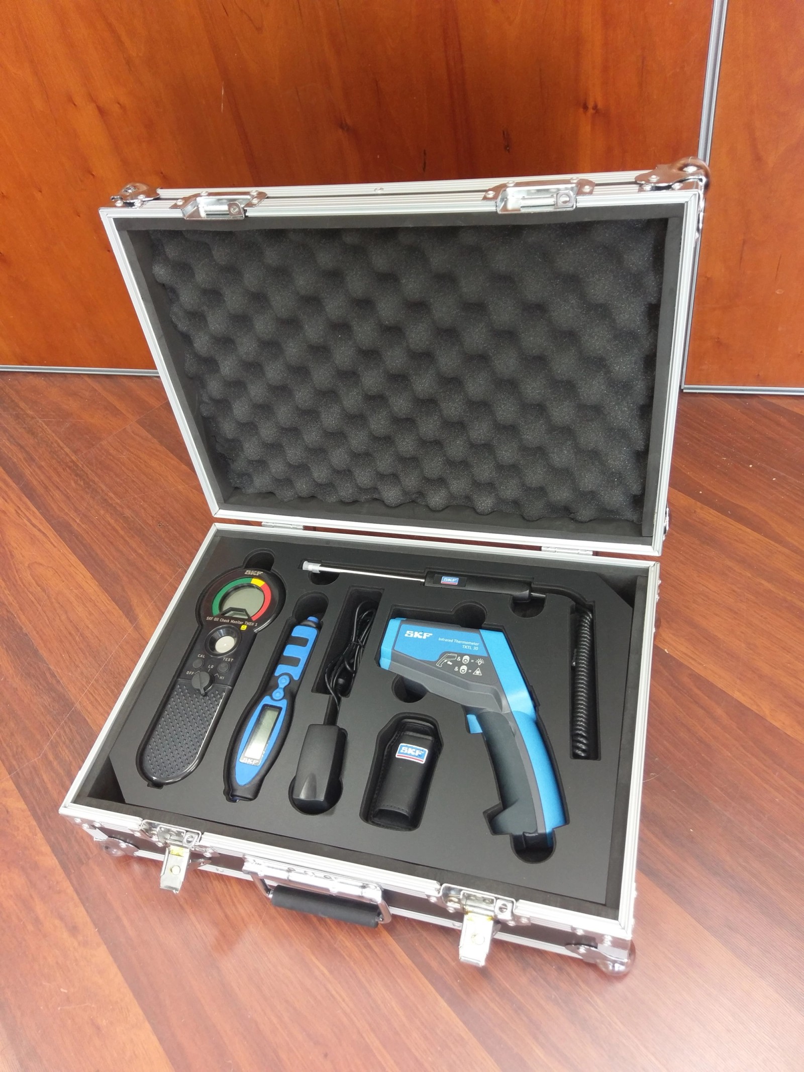 Heavy Duty Briefcase With Removable Custom Foam Insert