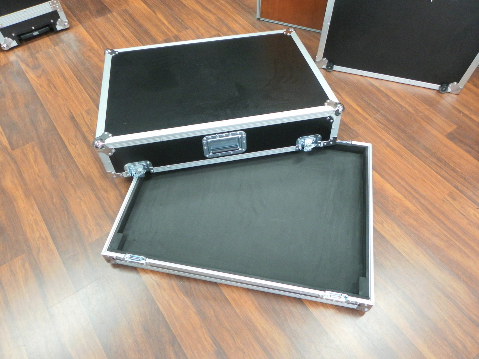 Custom Road Case For Behringer X32 Mixer