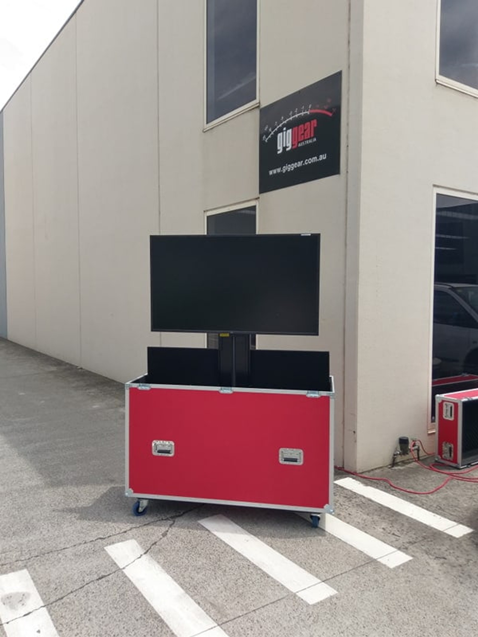Red Motorised Screen Lift Case For Large Screen