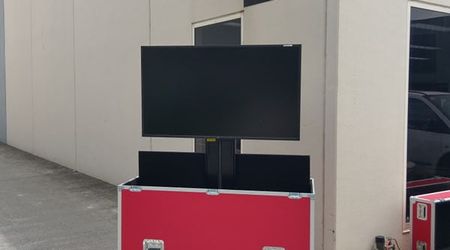 Red Motorised Screen Lift Case For Large Screen