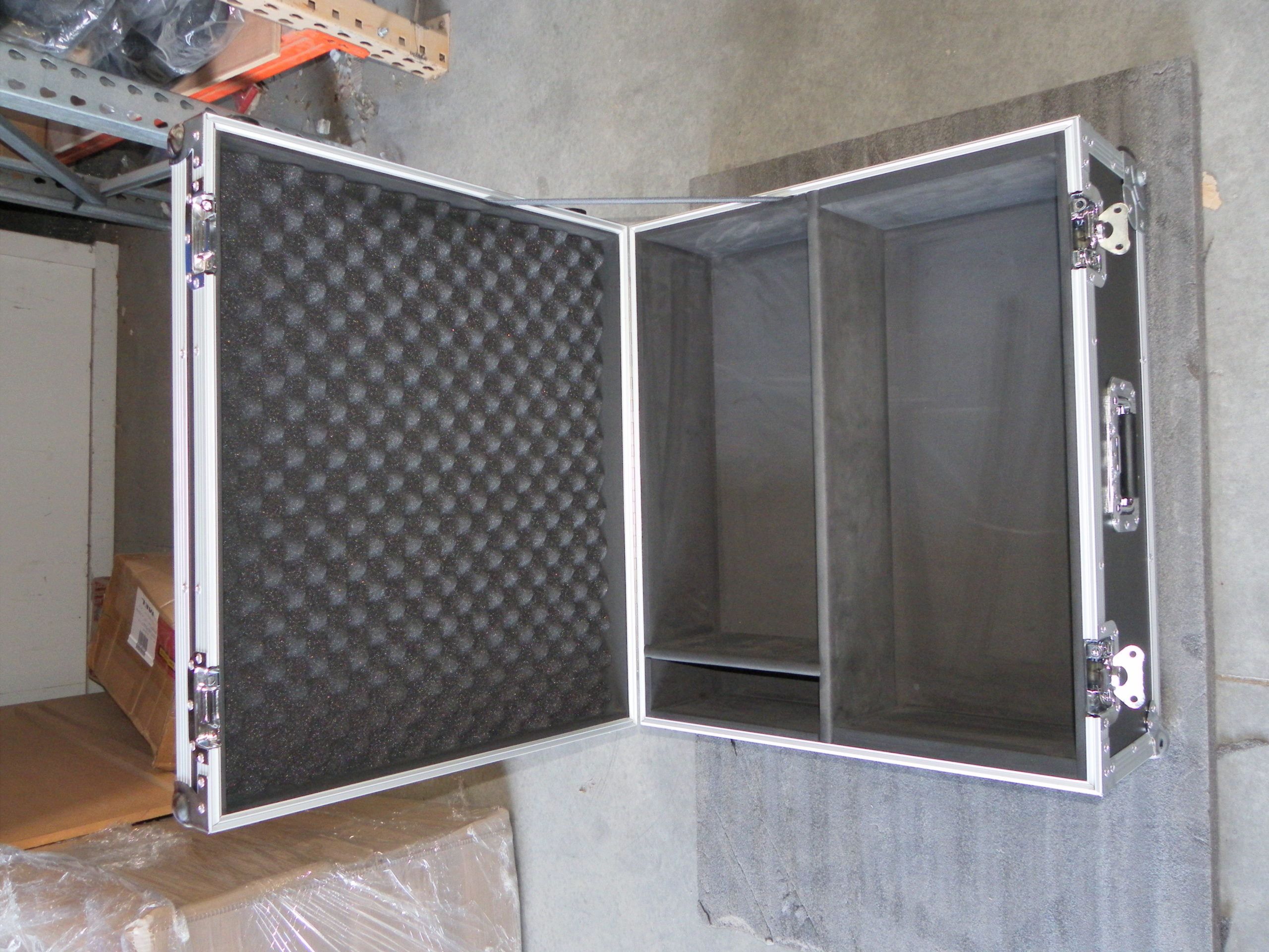 Heavy Duty Custom Made Roller Packer Road Case With Dividers (view 4 of 7)