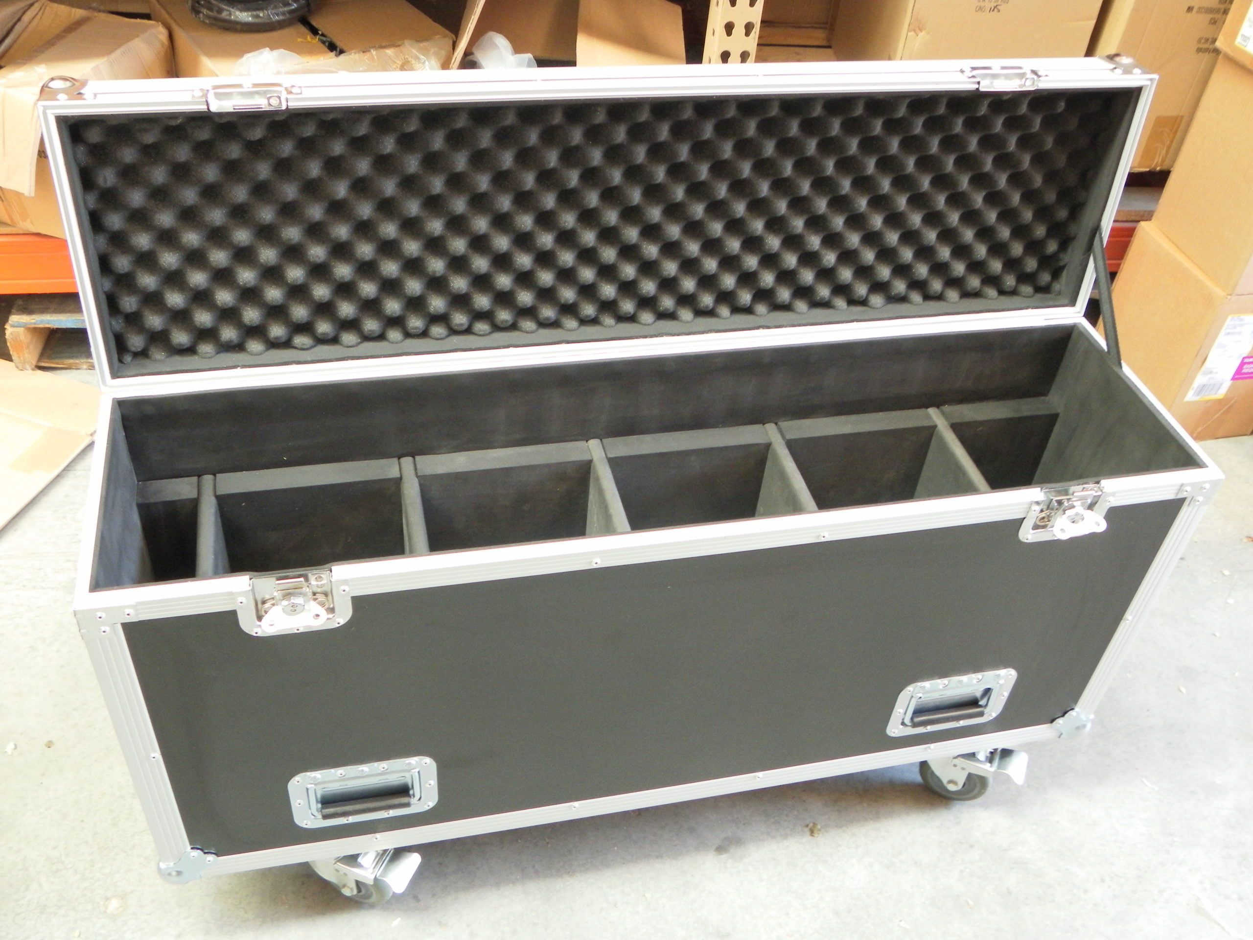 Custom Top Loading Road Case Packer With Multiple Compartment And Drop Tray (view 2 of 5)