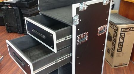 Mixer and Rack Workstation Drawers Case On Base Castors