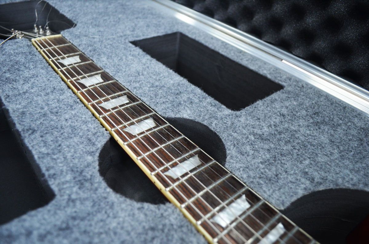 Custom Guitar Case For Les Paul Style Guitar (view 2 of 5)