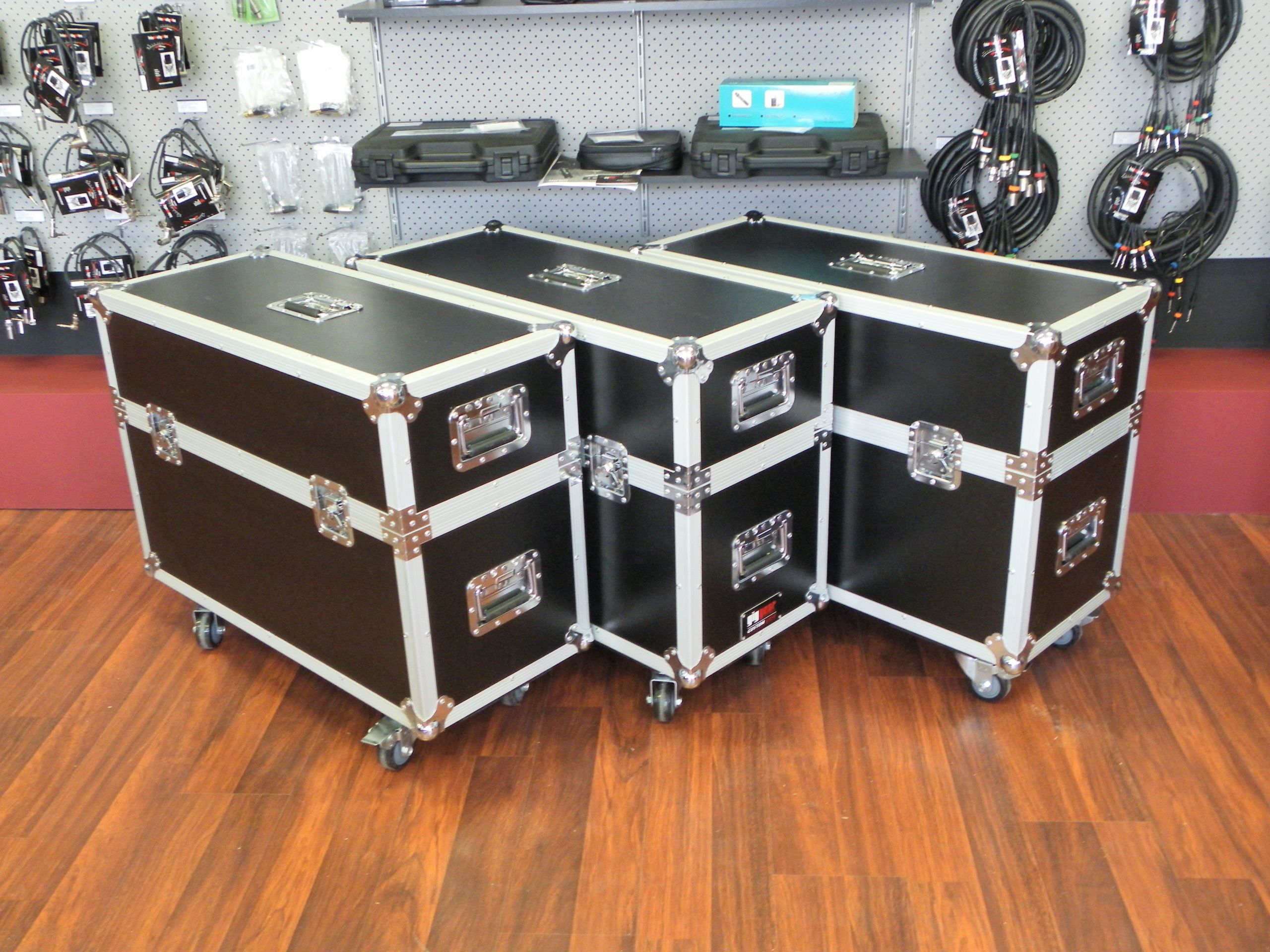 Custom Road Case For Single 42inch Screen (view 5 of 6)
