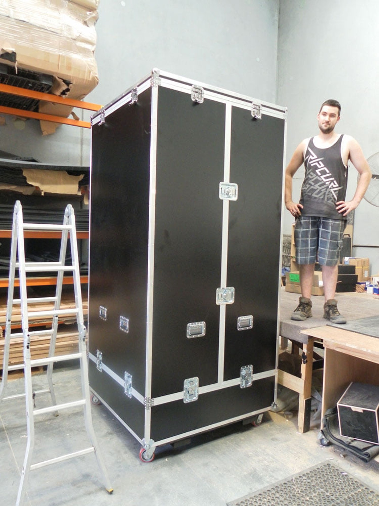 Large Custom Road Case With Split Lid For Chandelier